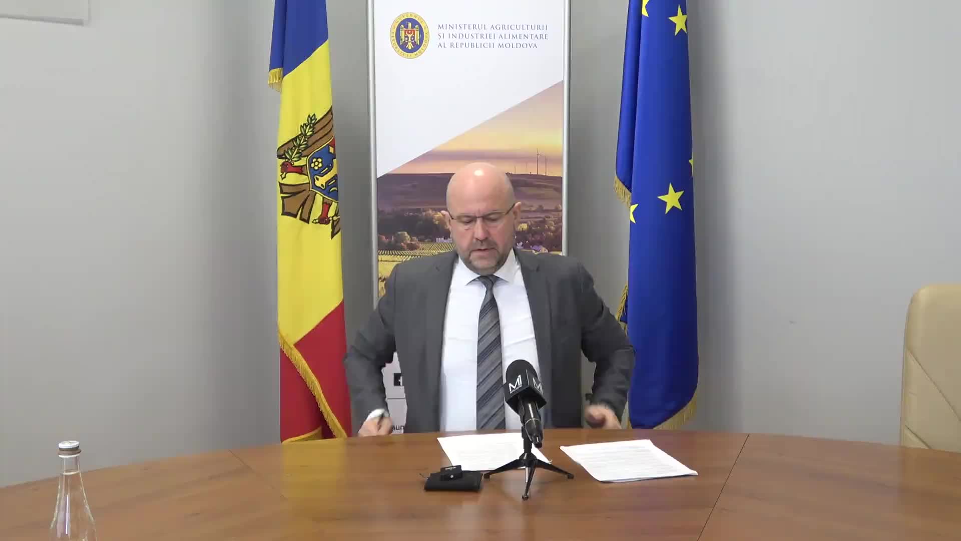 Briefing de presă susținut de ministrul agriculturii și industriei alimentare, Vladimir Bolea, privind organizarea și funcționarea camerelor agricole