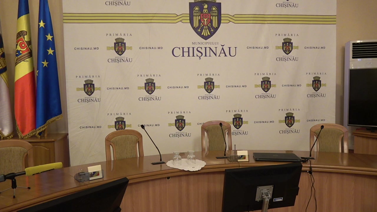 Briefing de presă organizat de consilierii municipali ai PSRM cu tema „Majorarea tarifelor la apă în Chișinău”