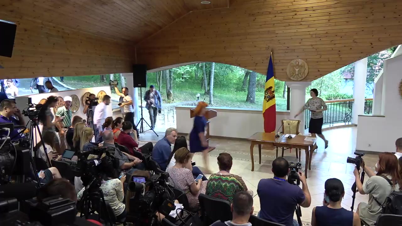 Președintele Republicii Moldova, Igor Dodon, în dialog cu presa