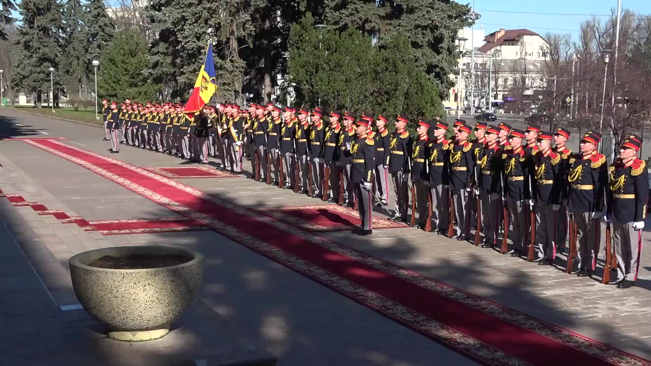 Ceremonia de întâmpinare a prim-ministrului Ungariei, Viktor Orban, de către prim-ministrul Republicii Moldova, Ion Chicu