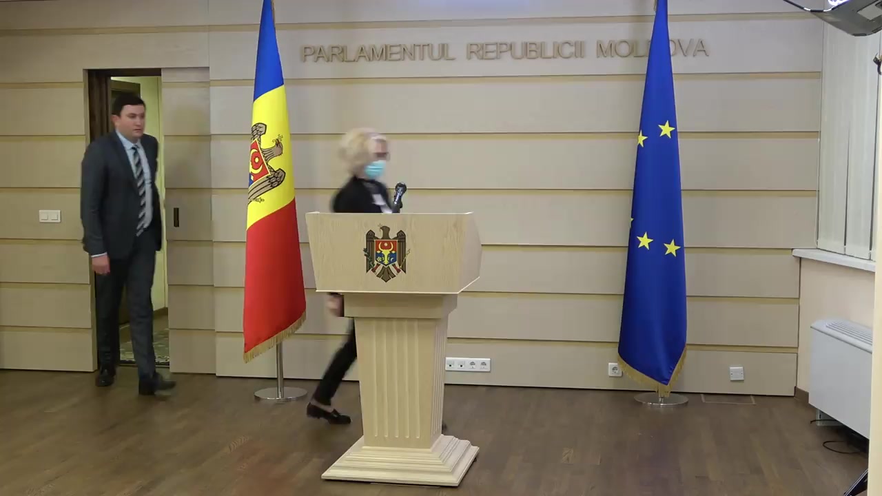 Briefing de presă susținut de fracțiunea PSRM în timpul ședinței Parlamentului Republicii Moldova din 16 decembrie 2020