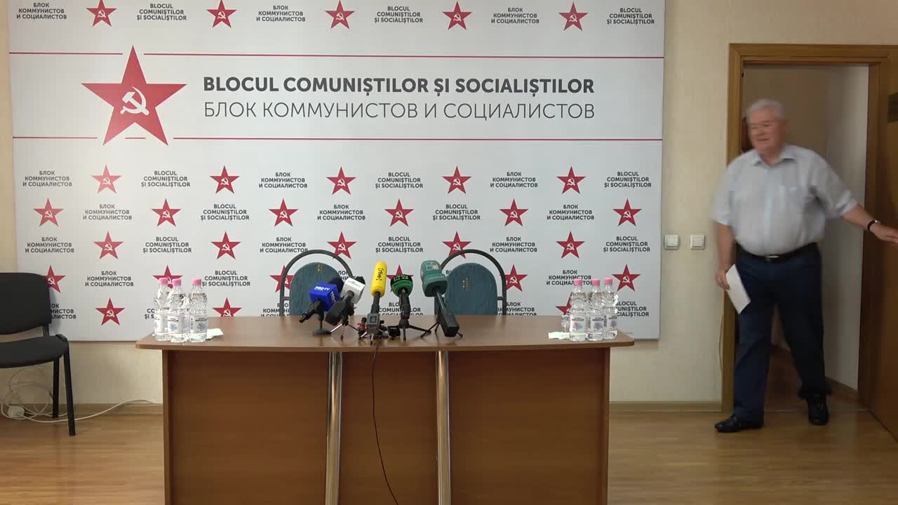 Conferință de presă susținută de liderii Blocului Comuniștilor și Socialiștilor, Vladimir Voronin și Igor Dodon