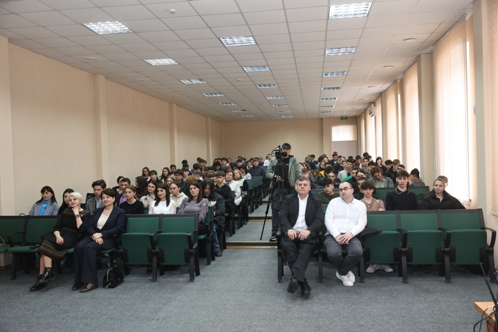 Festivitatea de deschidere a Olimpiadei Republicane la Fizică