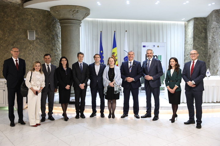 Ceremonia oficială de semnare a acordului pentru proiectul „Livada Moldovei II”, cu participarea reprezentanților BEI, ai Uniunii Europene și ai Guvernului Republicii Moldova