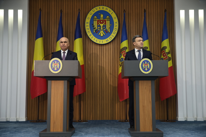 Conferință de presă susținută de prim-ministrul Republicii Moldova, Dorin Recean, și prim-ministrul României, Ilie Bolojan