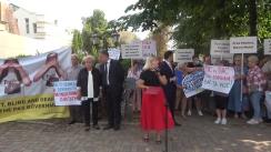 Protest organizat de Partidul „ȘOR” și PCRM, în fața Ambasadei SUA în Moldova: Nu fiți muți, orbi și surzi la abuzurile guvernării PAS!