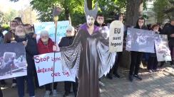 Flashmob organizat de Partidul ȘOR în fața Ambasadei Statelor Unite ale Americii de la Chișinău