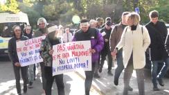 Flashmob „Coridorul rușinii galbene” organizat de Partidul ȘOR