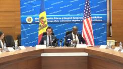 Declarații de presă susținute de vicepremierul, ministrul afacerilor externe și integrării europene, Nicu Popescu, și adjunctul principal al asistentului Secretarului de Stat al SUA, Dereck J.Hogan, înainte de sesiunea plenară a Dialogului Strategic Republica Moldova și SUA