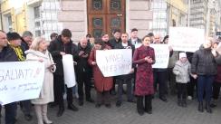 Flashmob cu genericul „Cerem bani pentru grupele cu program prelungit ale claselor primare din Chișinău”