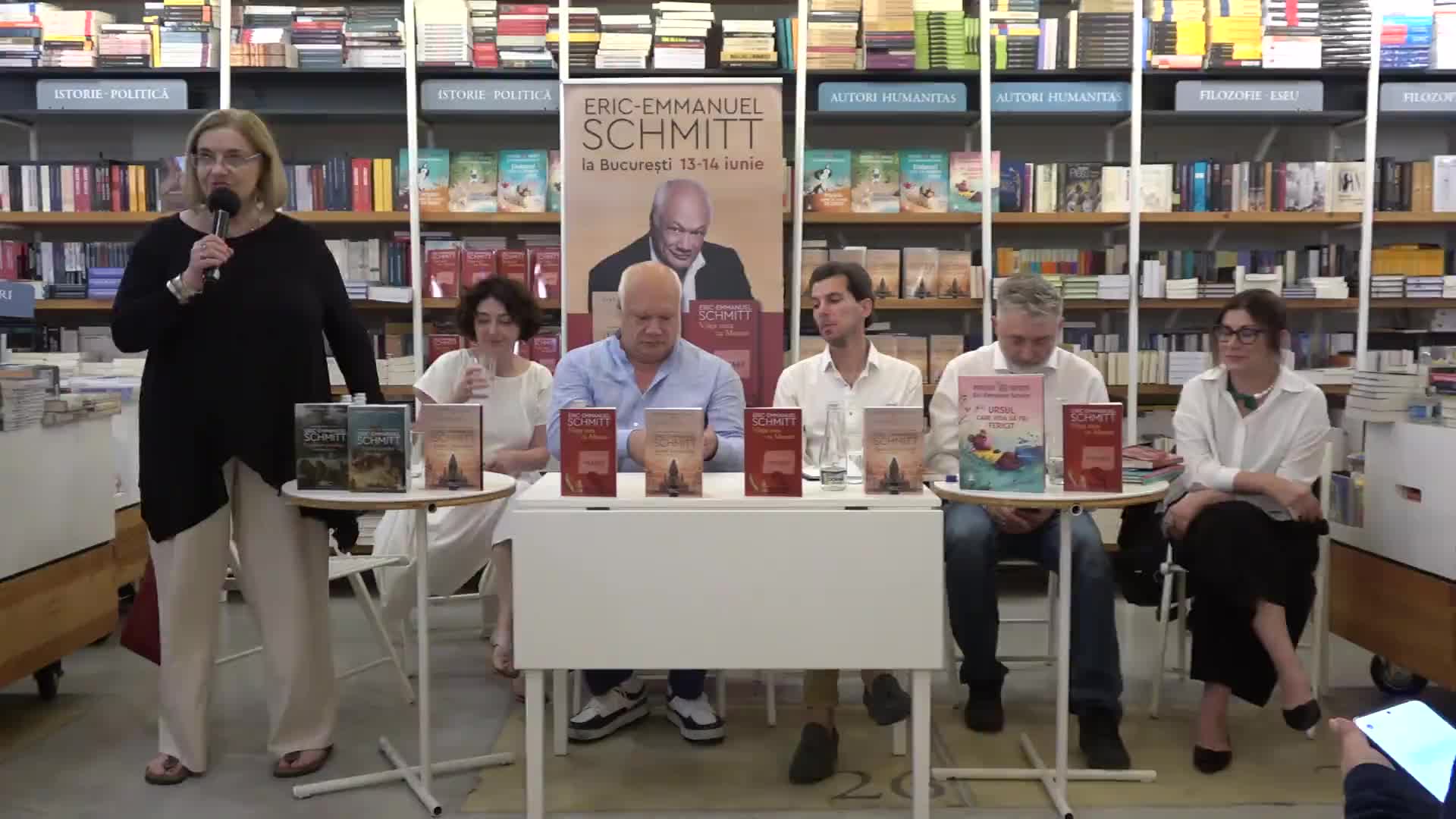 Întâlnire cu Eric-Emmanuel Schmitt prilejuită de lansarea romanului „Soare întunecat. Străbătând secolele III” și a volumului „Viața mea cu Mozart”