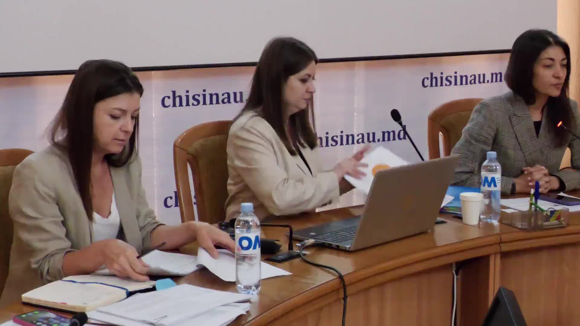 Consultări publice asupra proiectului bugetului municipal Chișinău 2024 cu consilierii municipali din cadrul fracțiunii Partidului Socialiștilor din Republica Moldova
