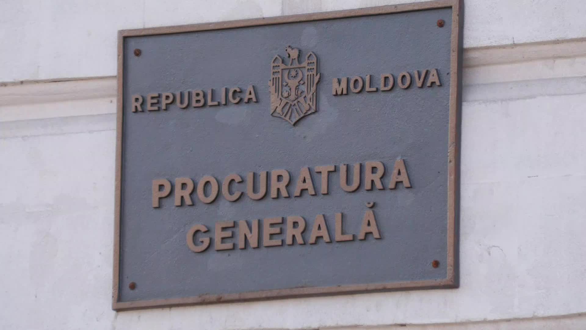 Briefing de presă susținut de fracțiunea PAS din Consiliul Municipal Chișinău în fața Procuraturii Generale