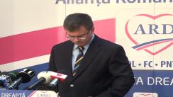 Conferință de presă susținută de co-președintele ARD, Mihai Răzvan Ungureanu