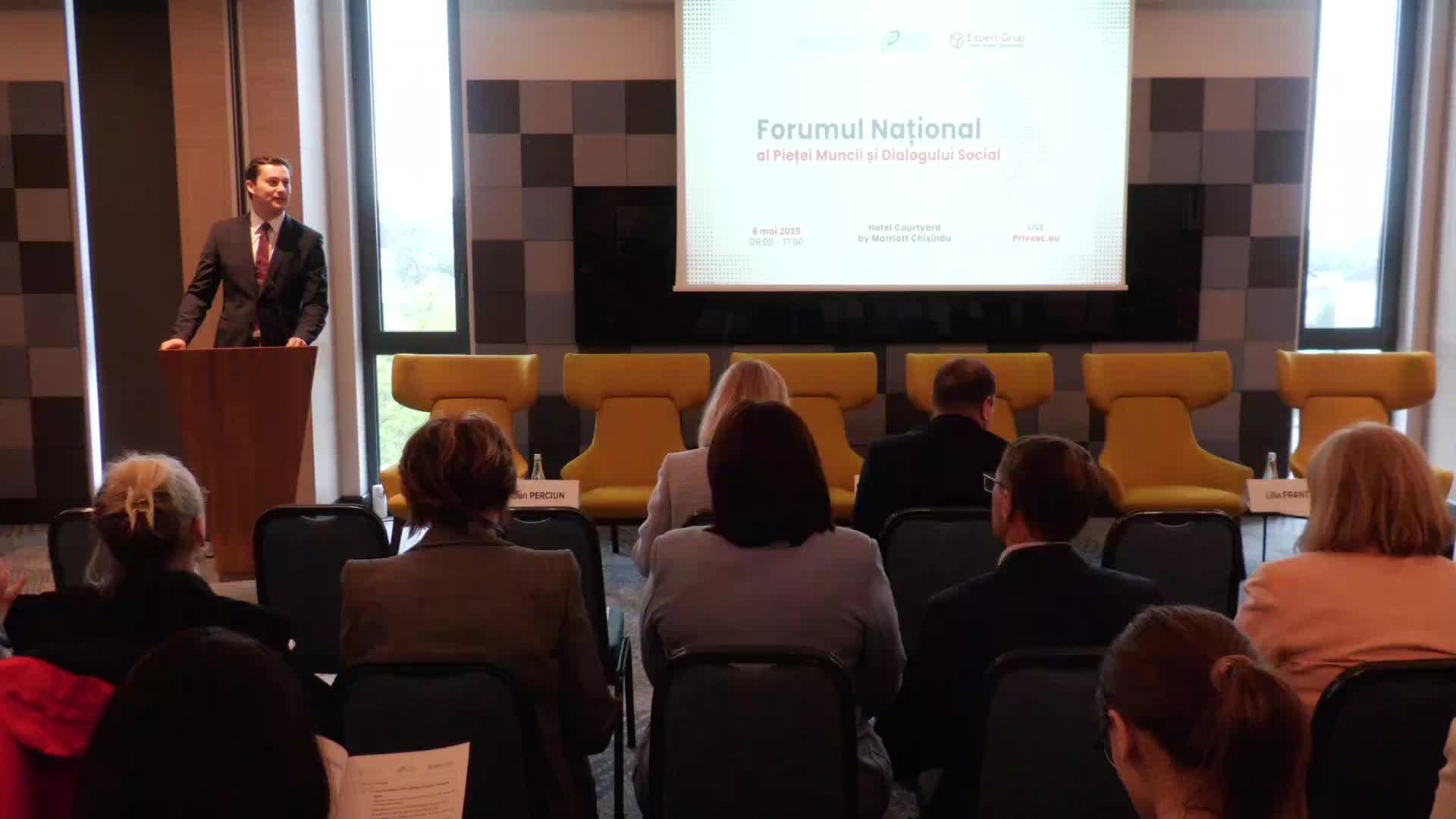 Forumul Național al Pieței Muncii și Dialogului Social