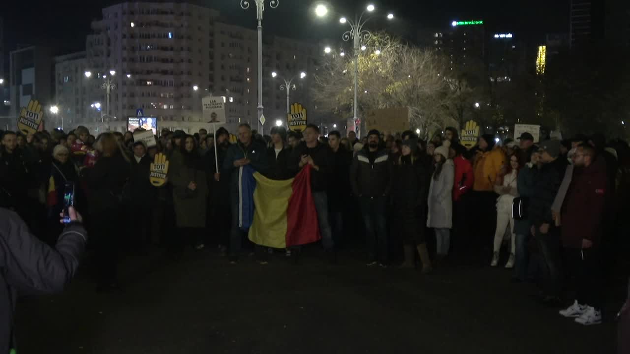 Protestul „Justiție, nu corupție!” în Piața Victoriei 