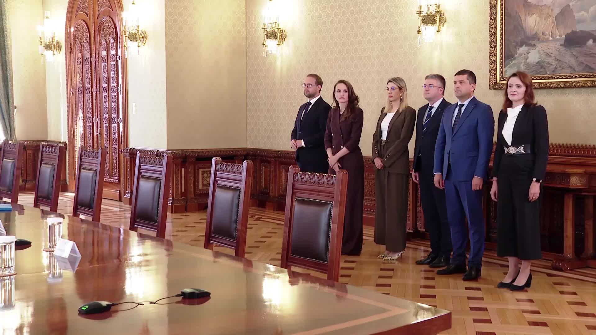 Consultări cu partidele și formațiunile politice parlamentare în vederea desemnării candidatului la funcția de prim-ministru - Uniunea Salvați România (USR)