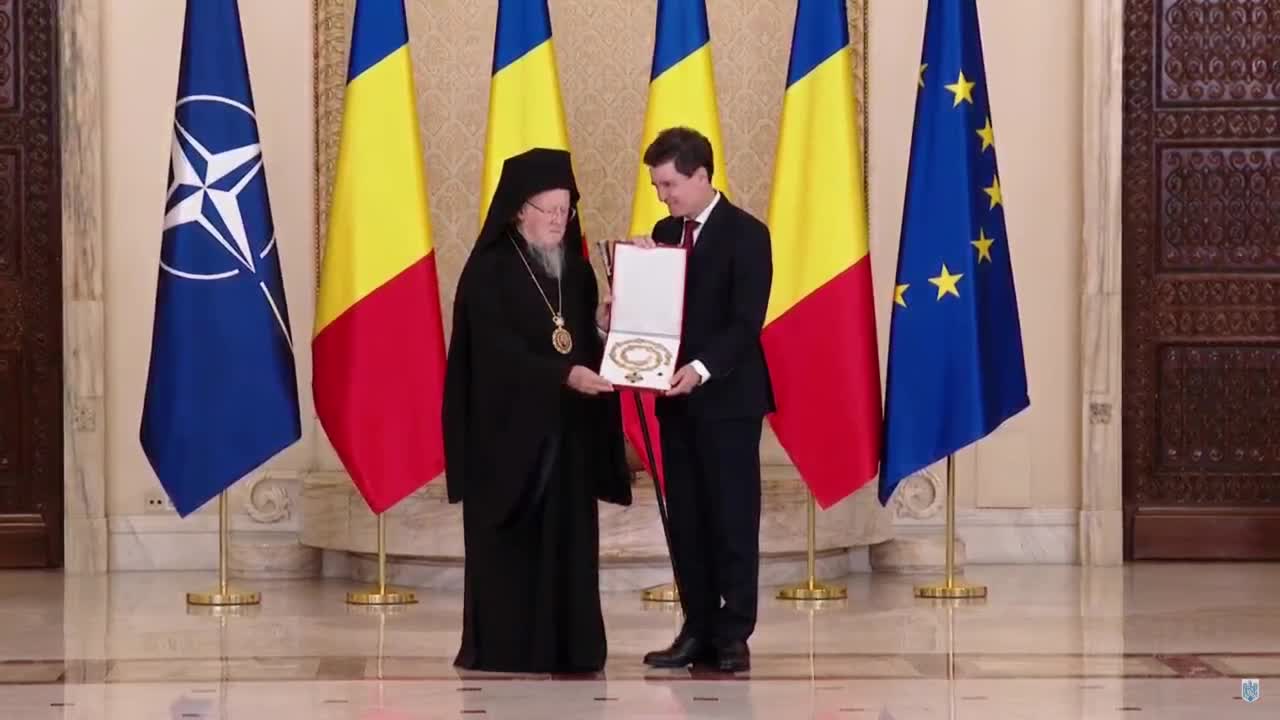 Ceremonia de decorare a Sanctității Sale Bartolomeu I, Patriarhul Ecumenic al Constantinopolului, și a Patriarhiei Române, de către Președintele României, Nicușor Dan