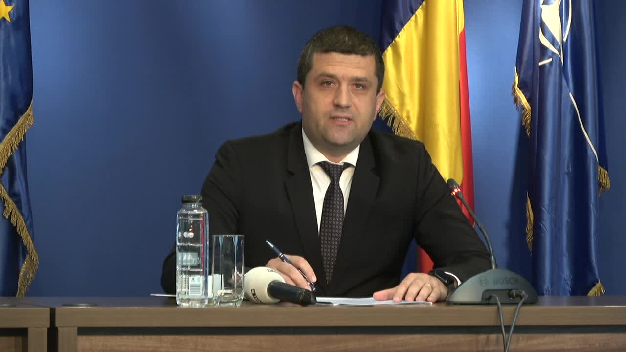 Conferință de presă susținută de ministrul interimar al Transporturilor și Infrastructurii al României, Radu-Dinel Miruță