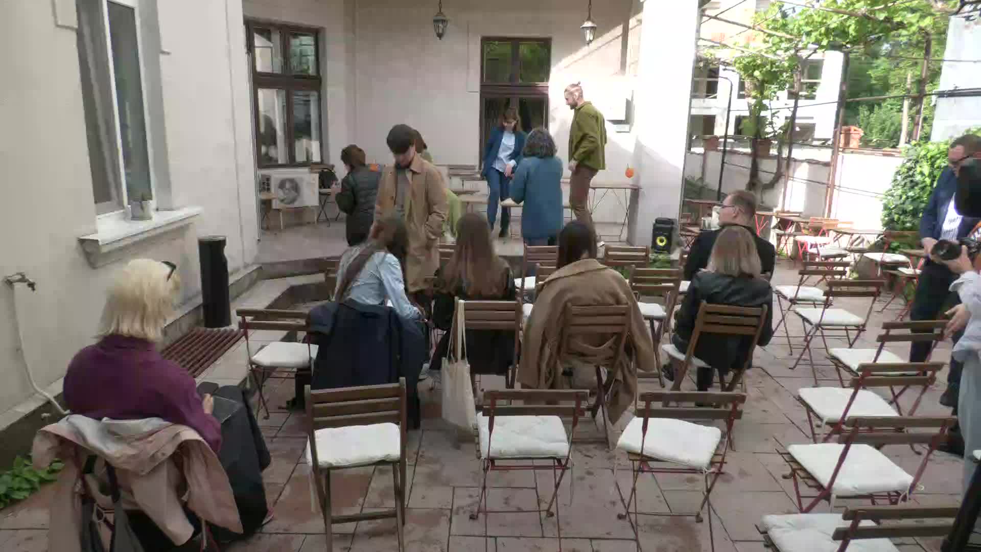 Evenimentul „Între raft și cititior: o discuție publică despre meseria de librar”