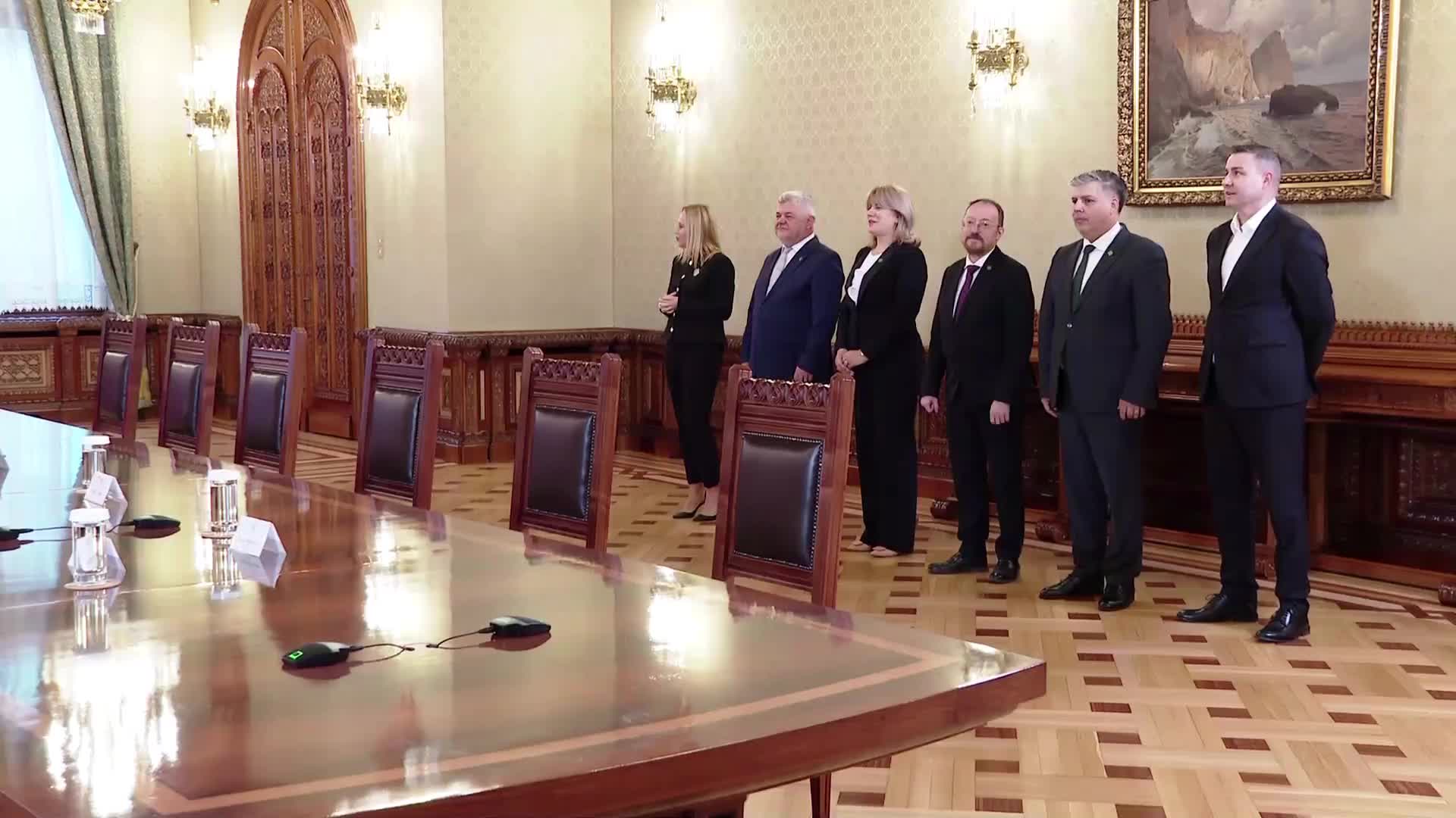 Consultări cu partidele și formațiunile politice parlamentare în vederea desemnării candidatului la funcția de prim-ministru - Grupul PACE – Întâi România