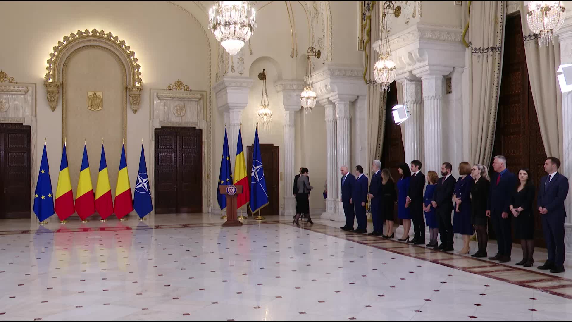Ceremonia de depunere a jurământului de învestitură în funcția de viceprim-ministru de către doamna Oana Gheorghiu