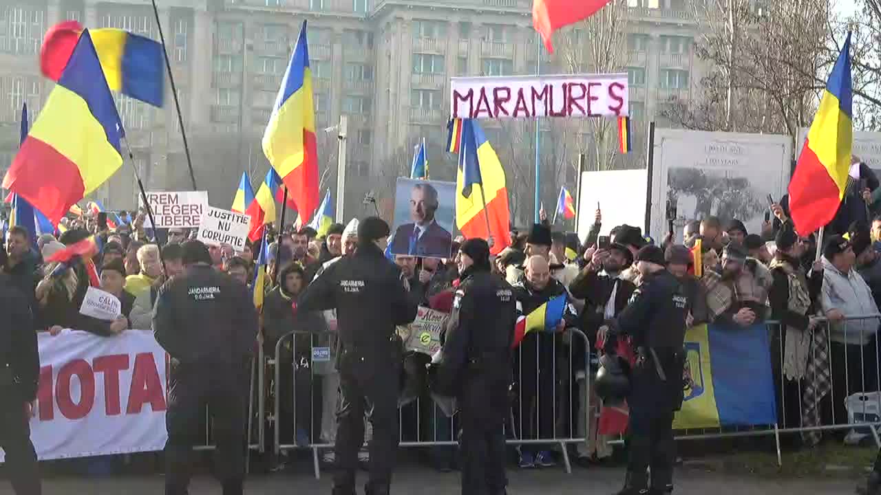 Protest organizat de susținătorii lui Călin Georgescu în fața Curții Constituționale a României