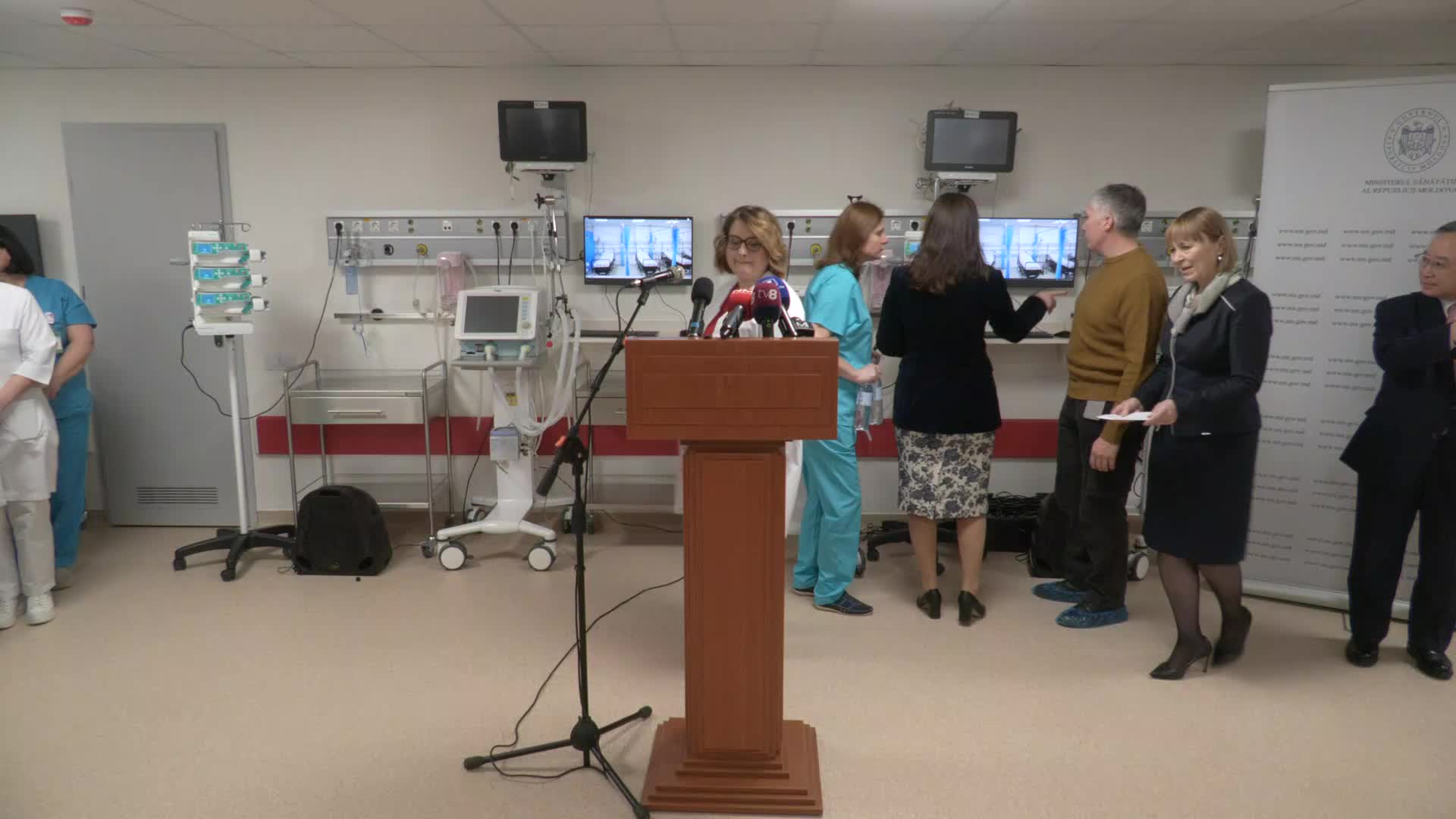 Evenimentul de inaugurare, după reconstrucție și dotare cu echipament medical modern, a blocului operator, cu 15 săli chirurgicale, din cadrul Institutului de Medicină Urgentă