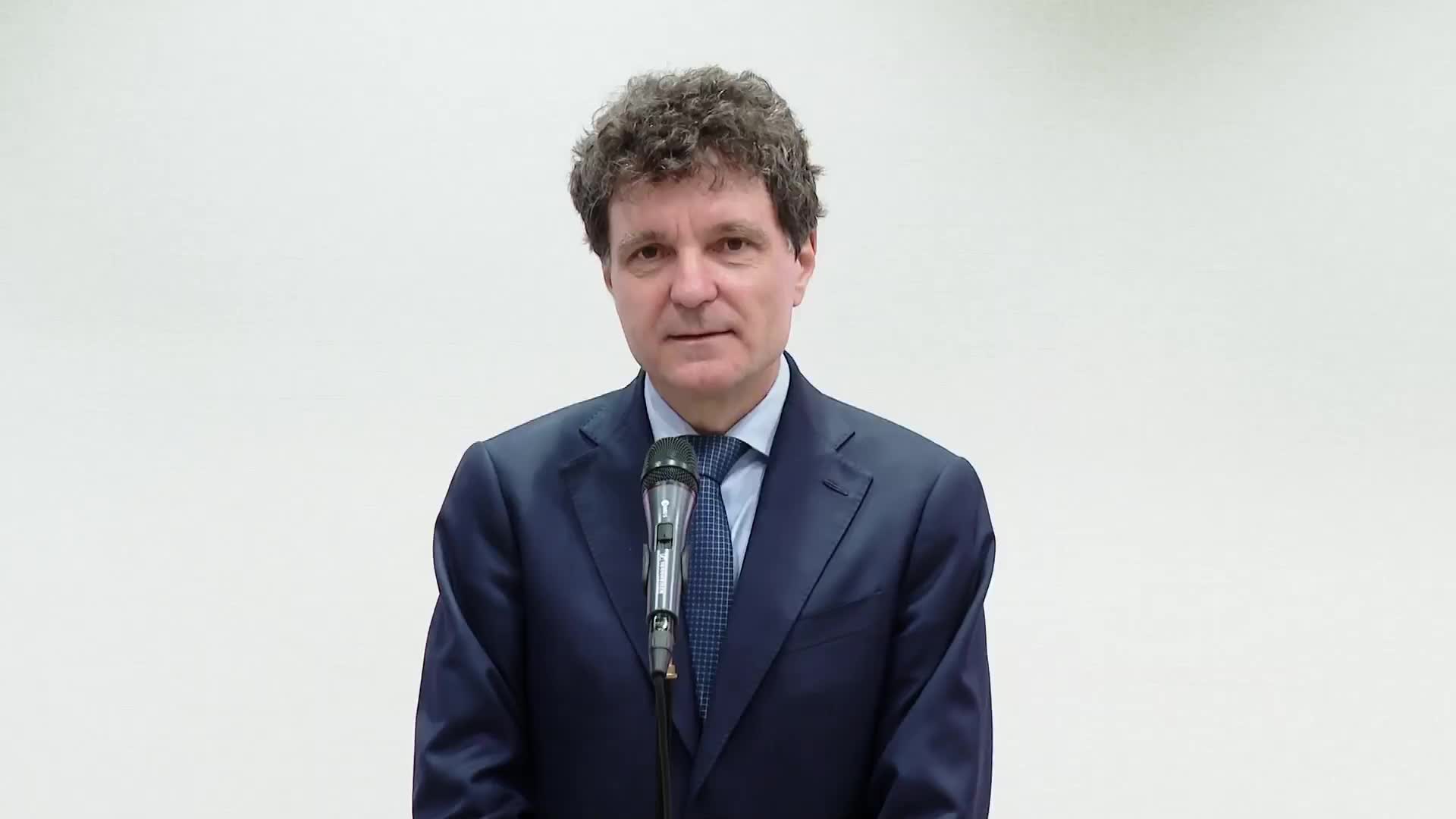 Declarații de presă susținute de Președintele României, Nicușor Dan, după participarea la dejunul de lucru cu ambasadorii statelor membre ale Uniunii Europene acreditați în România