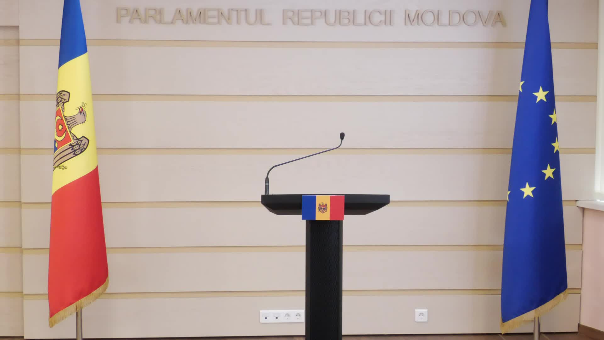 Briefing de presă susținut de un grup de deputați de prezentare a proiectului de lege privind depolitizarea Comisiei Electorale Centrale