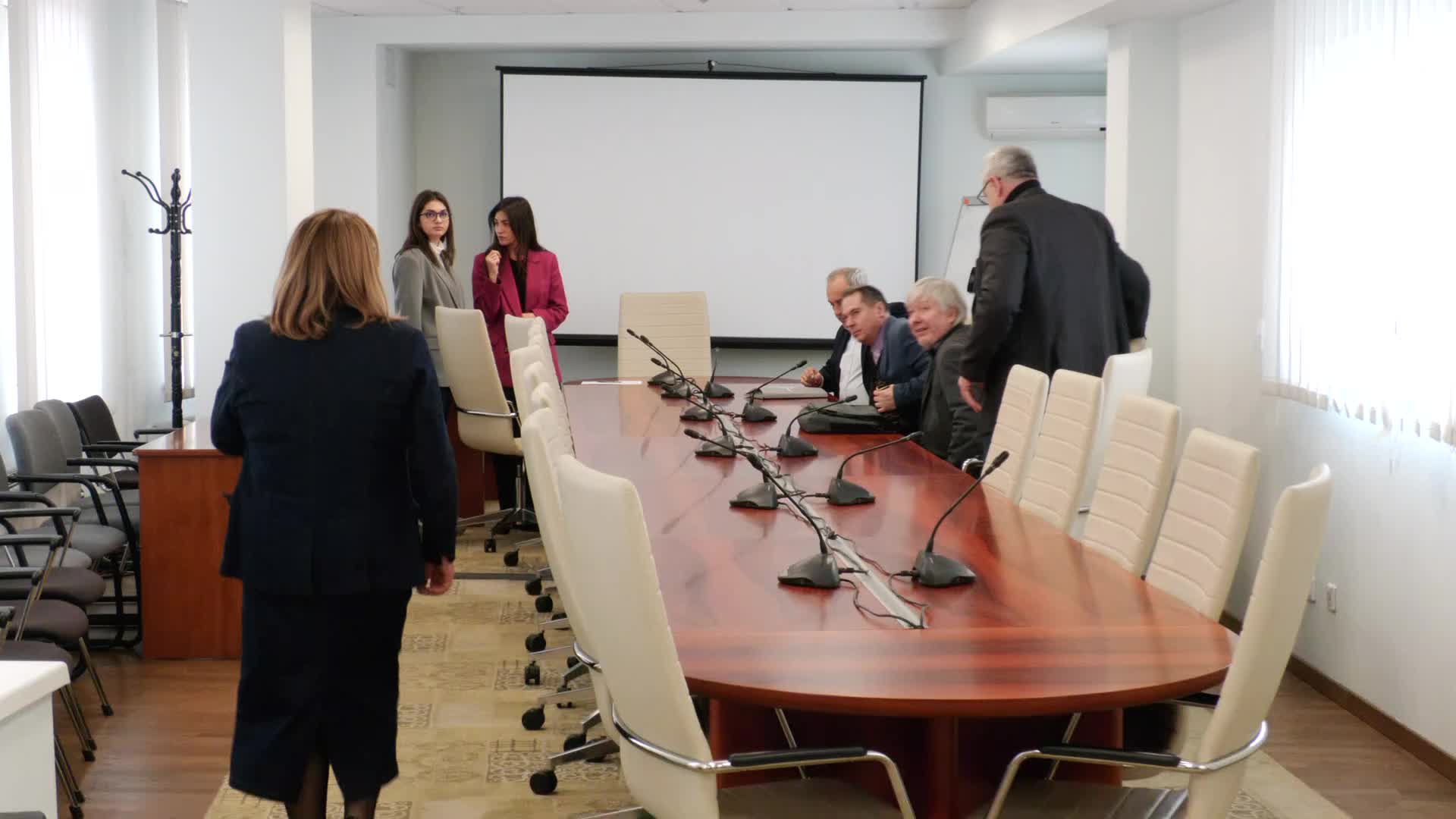 Discuții publice privind reforma administrației publice locale, organizate de Fracțiunea parlamentară „Alternativa”