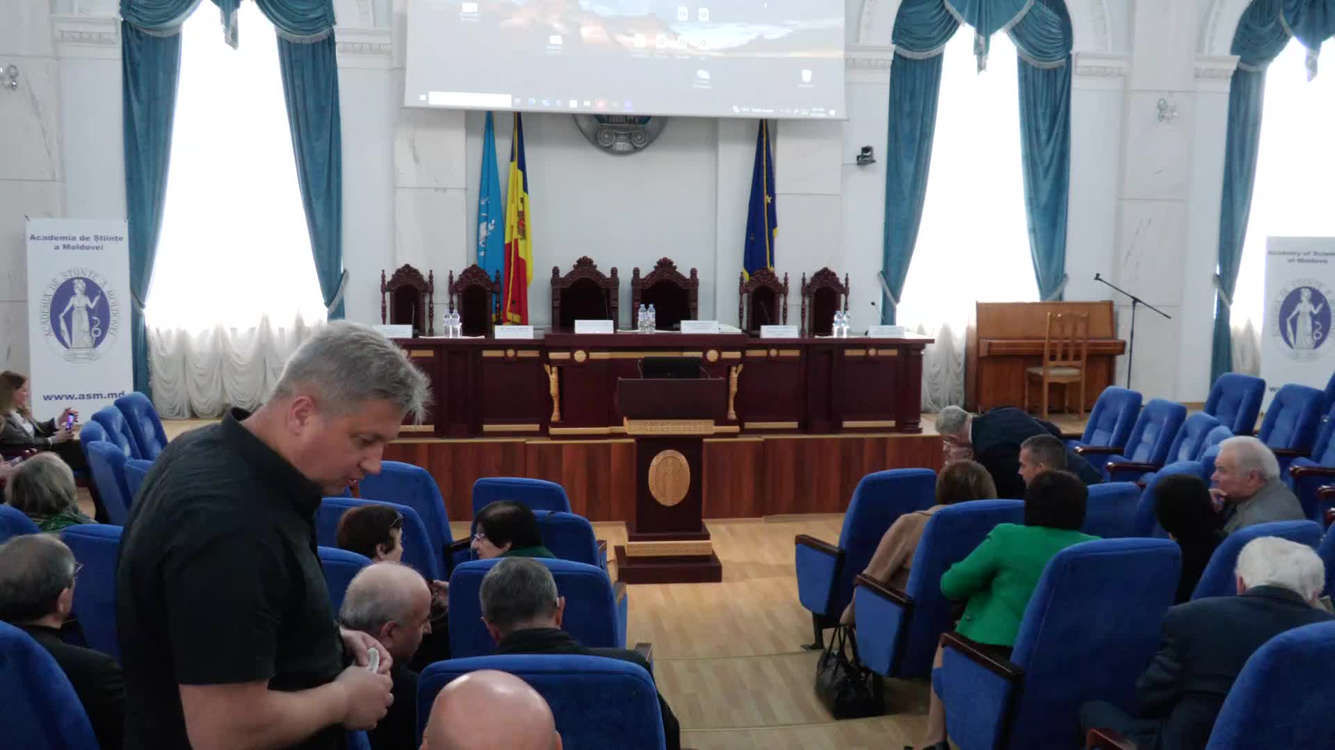 Prelegeri publice susținute la Academia de Științe a Moldovei de către Președintele Consiliului Științific Internațional, Prof. Sir Peter Gluckman, și Directorul General al ISC, Dr. Salvatore Aricò