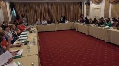 Masa rotundă organizată de Proiectul Educațional al Fundației Soros-Moldova cu tema „Consolidarea politicilor educaționale prin sprijinirea procesului de elaborare a studiilor de politici educaționale bazate pe dovezi”