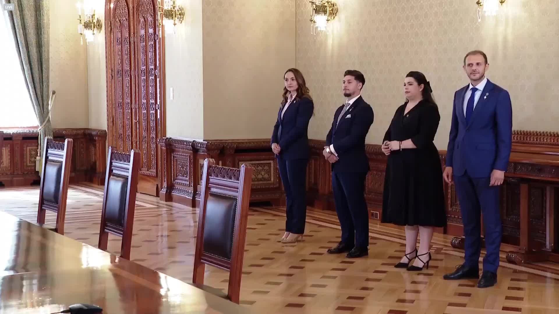 Consultări la Palatul Cotroceni cu partidele și formațiunile politice parlamentare - Partidul Oamenilor Tineri (POT)