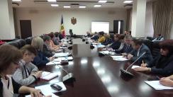 Dezbateri publice cu referire la proiectele de regulamente privind examenele de absolvire în învățământul general