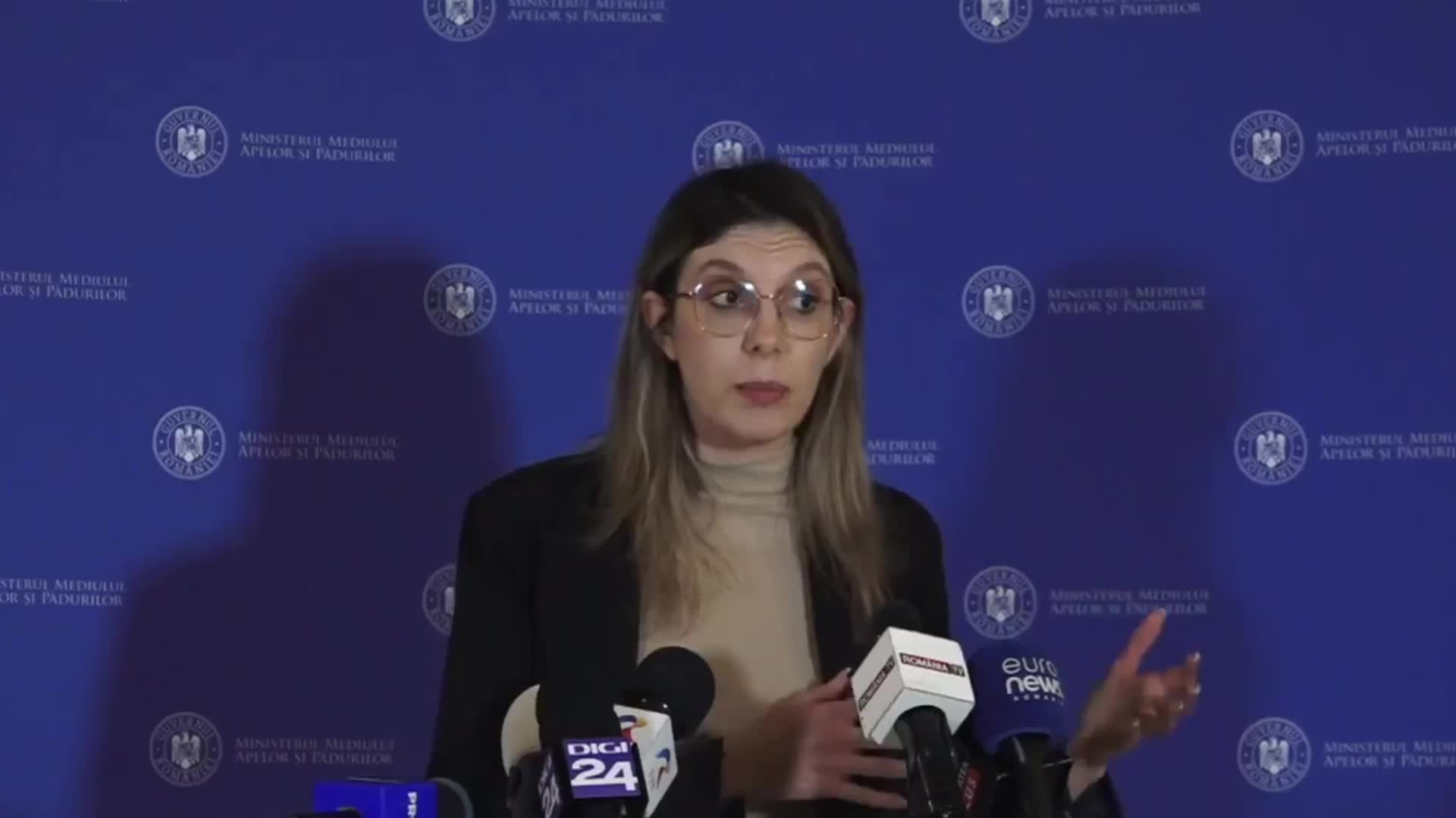 Declarații de presă susținute de Ministra Mediului, Apelor și Pădurilor, Diana Buzoianu privind concluziile verificărilor Corpului de Control realizate în cazul crizei apei din Prahova, precum și măsurile dispuse în acest caz