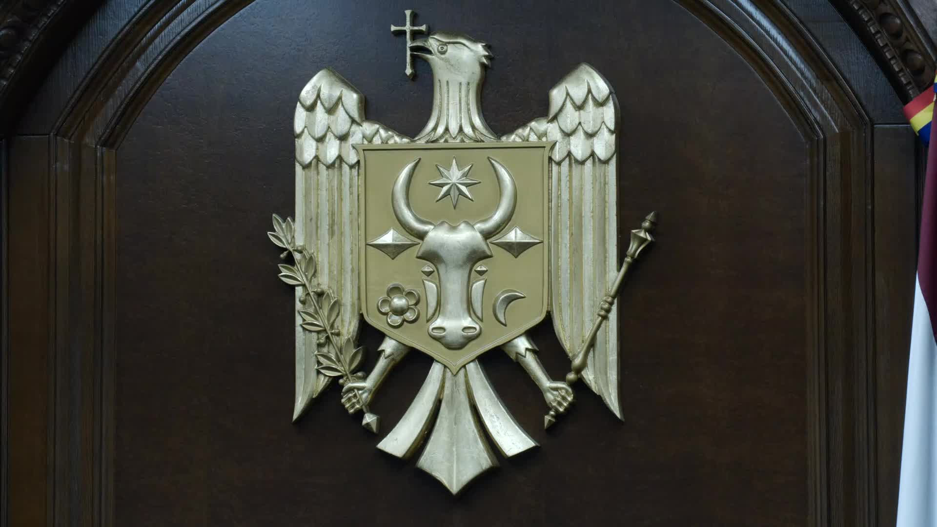 Ședința Curții Constituționale de examinare a sesizărilor nr. 194g/2025, nr. 252g/2025 și nr. 69g/2026 referitoare la excepțiile de neconstituționalitate a unor prevederi din Legea nr. 294 din 21 decembrie 2007 privind partidele politice