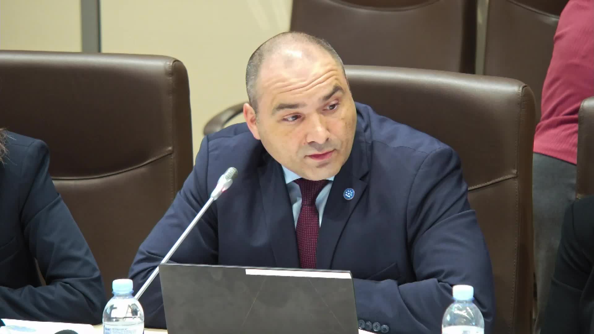 Audieri publice cu tematica „Monitorizarea și analiza eficienței mecanismelor naționale de implementare a drepturilor persoanelor cu dizabilități, prin raportare la standardele stabilite de Convenția ONU privind Drepturile Persoanelor cu Dizabilități”, organizate de Comisia pentru drepturile omului și relații interetnice