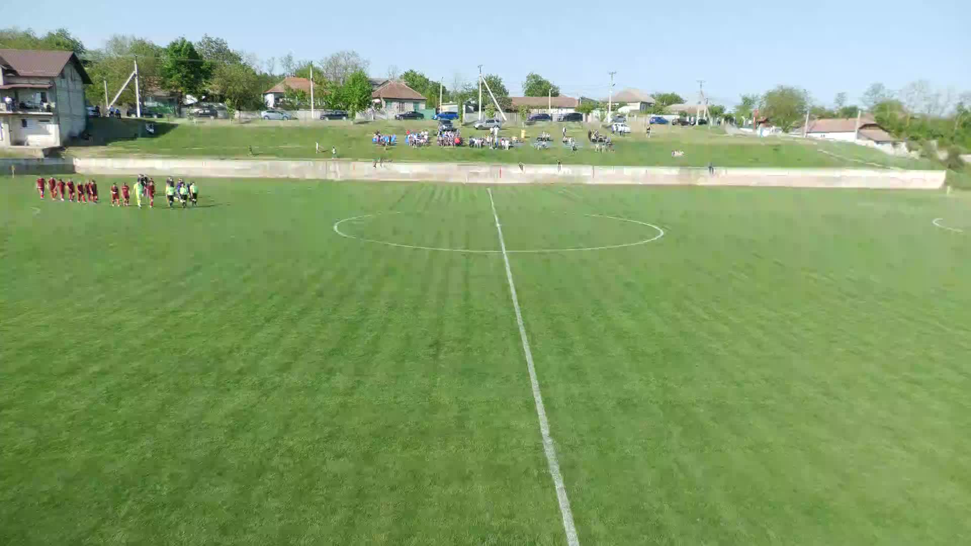 Meciul de fotbal dintre FC Real Sireți - FC Lia
