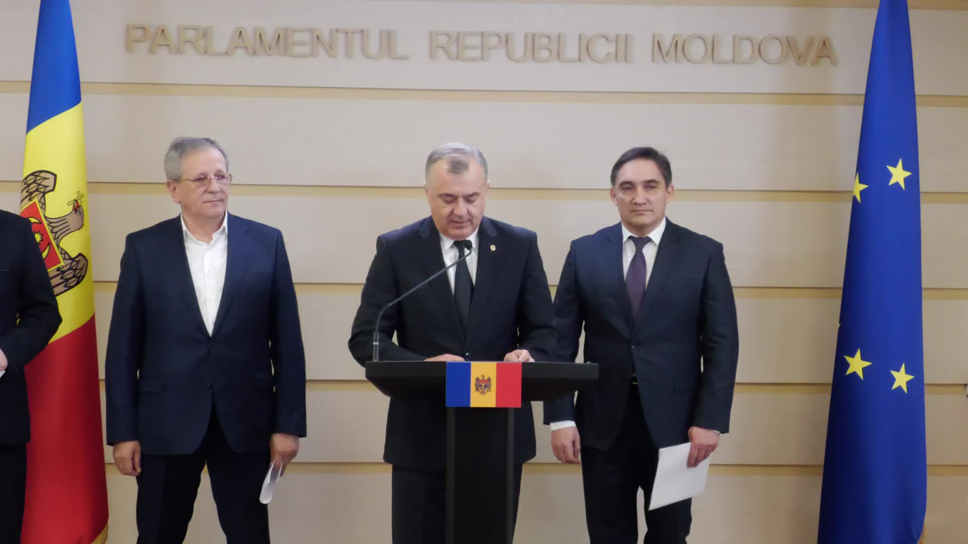 Briefing de presă al deputaților din Fracțiunea „Alternativa”, Ion Chicu și Alexandr Stoianoglo