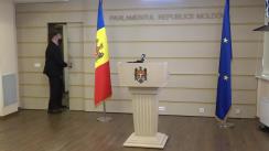 Briefing de presă susținut de către deputații fracțiunii Blocul Comuniștilor și Socialiștilor în timpul ședinței Parlamentului Republicii Moldova din 17 martie 2022