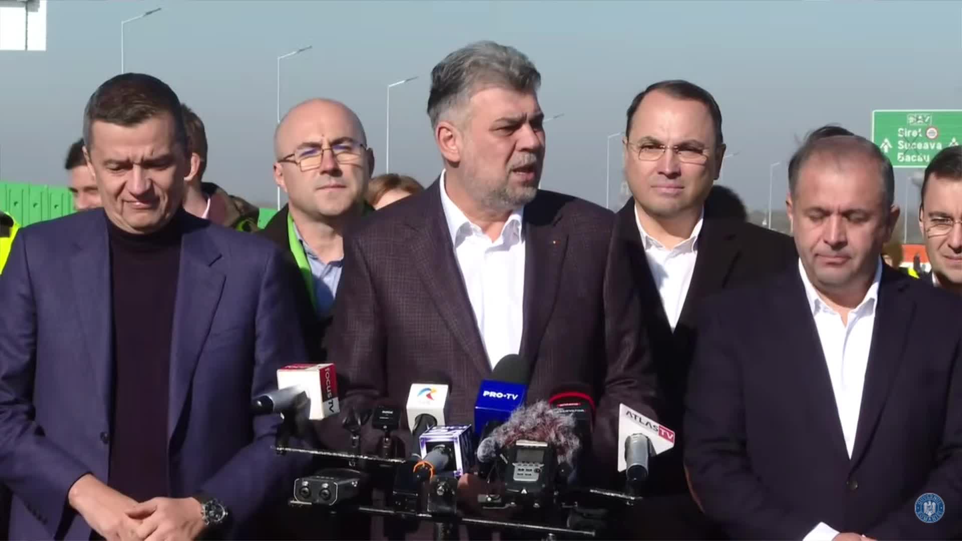 Declarații de presă susținute de ministrul Transporturilor și Infrastructurii, Sorin Grindeanu și Premierul României, Marcel Ciolacu în vizită la obiectivul de investiții rutiere Autostrada A7, lotul 4, de pe secțiunea Buzău – Focșani