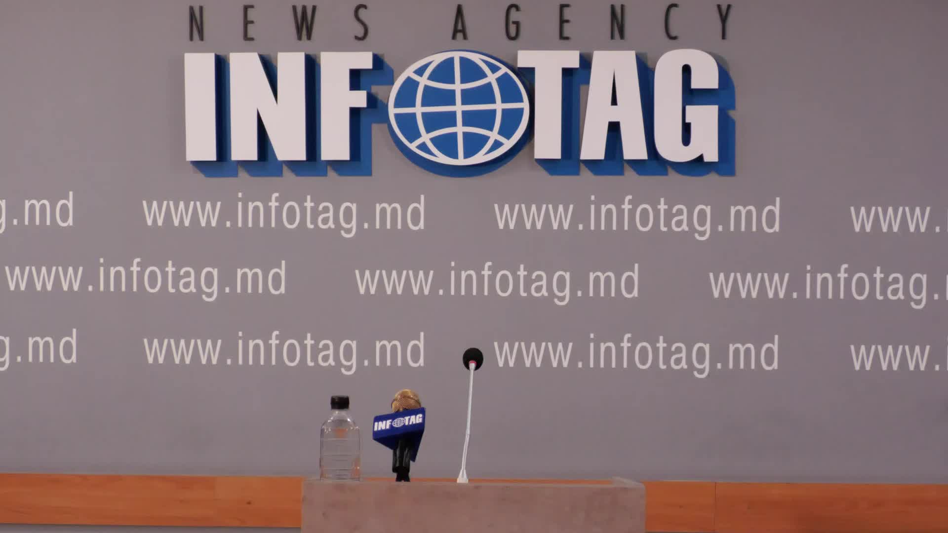 Briefing de presă susținut de fostul prim-ministru și președinte PLDM, Vlad Filat, cu tema „Poziția PLDM față de programul de guvernare propus de candidatul desemnat la funcția de prim-ministru Alexandru Munteanu”