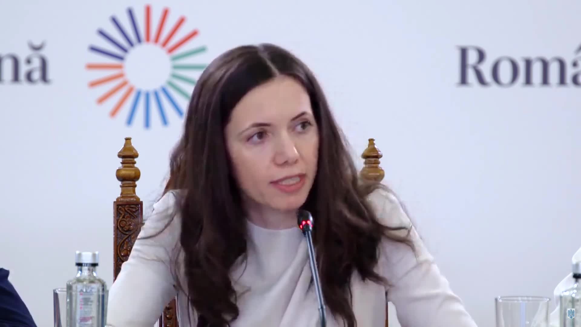 Masă rotundă găzduită de Administrația Prezidențială în cadrul proiectului „România în Lumină” cu tema „Adicțiile la copii și adolescenți”