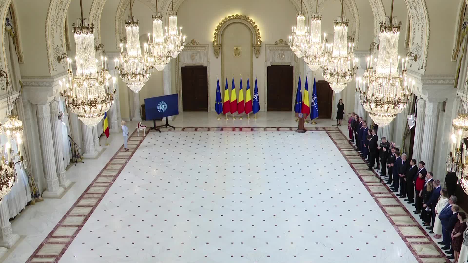 Ceremonie de decorare a doamnei Nadia Comăneci de către Președintele României, Nicușor Dan