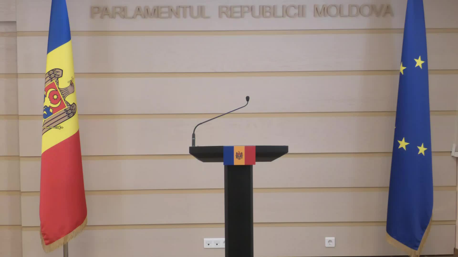 Briefing de presă al deputaților din Fracțiunea parlamentară „Partidul Comuniștilor din Republica Moldova”