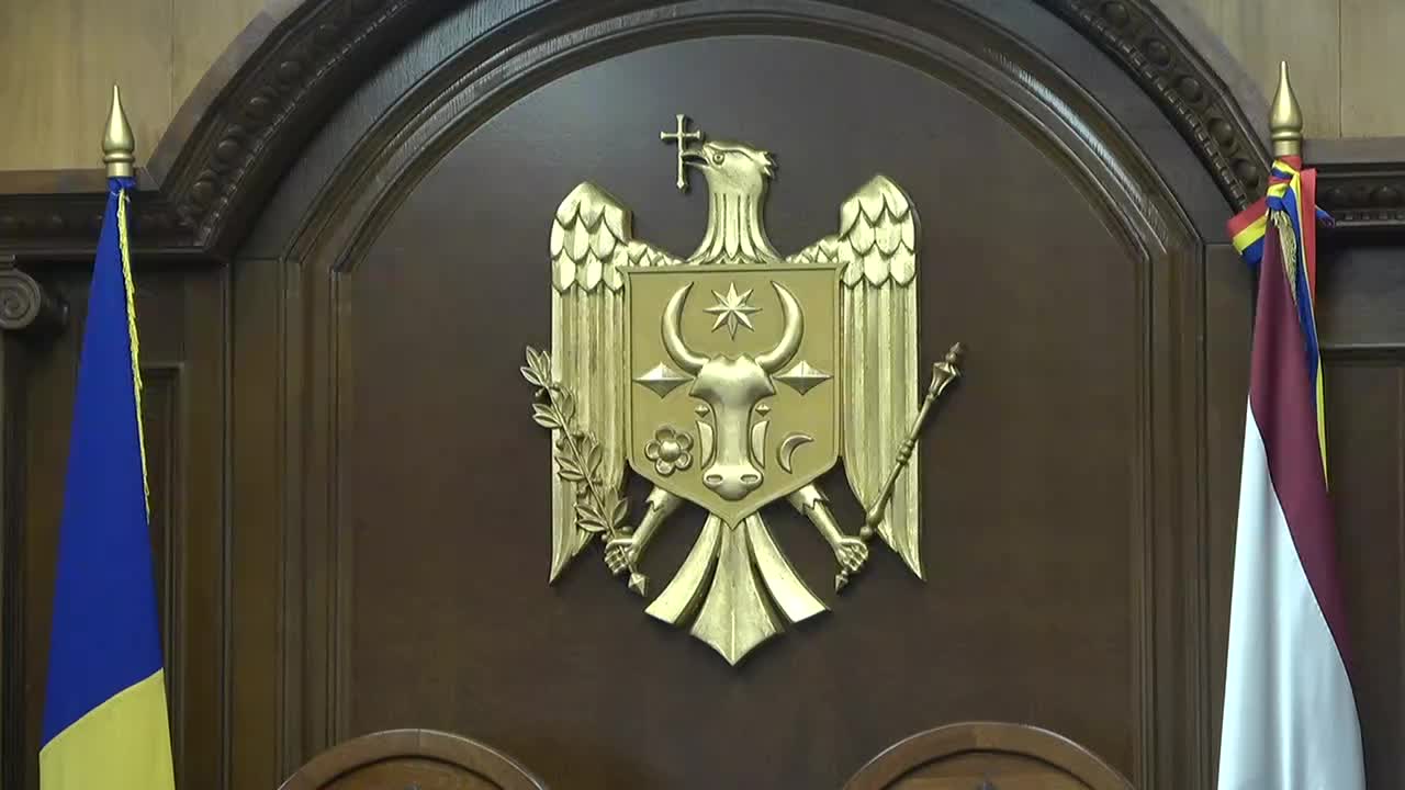Ședința Curții Constituționale de examinare a sesizărilor nr. 61g/2024, nr. 186g/2024, nr. 254g/2024, nr. 10g/2025 și nr. 62g/2025 privind excepția de neconstituționalitate a prevederilor articolului 90 alin. (2) lit. a) din Codul muncii