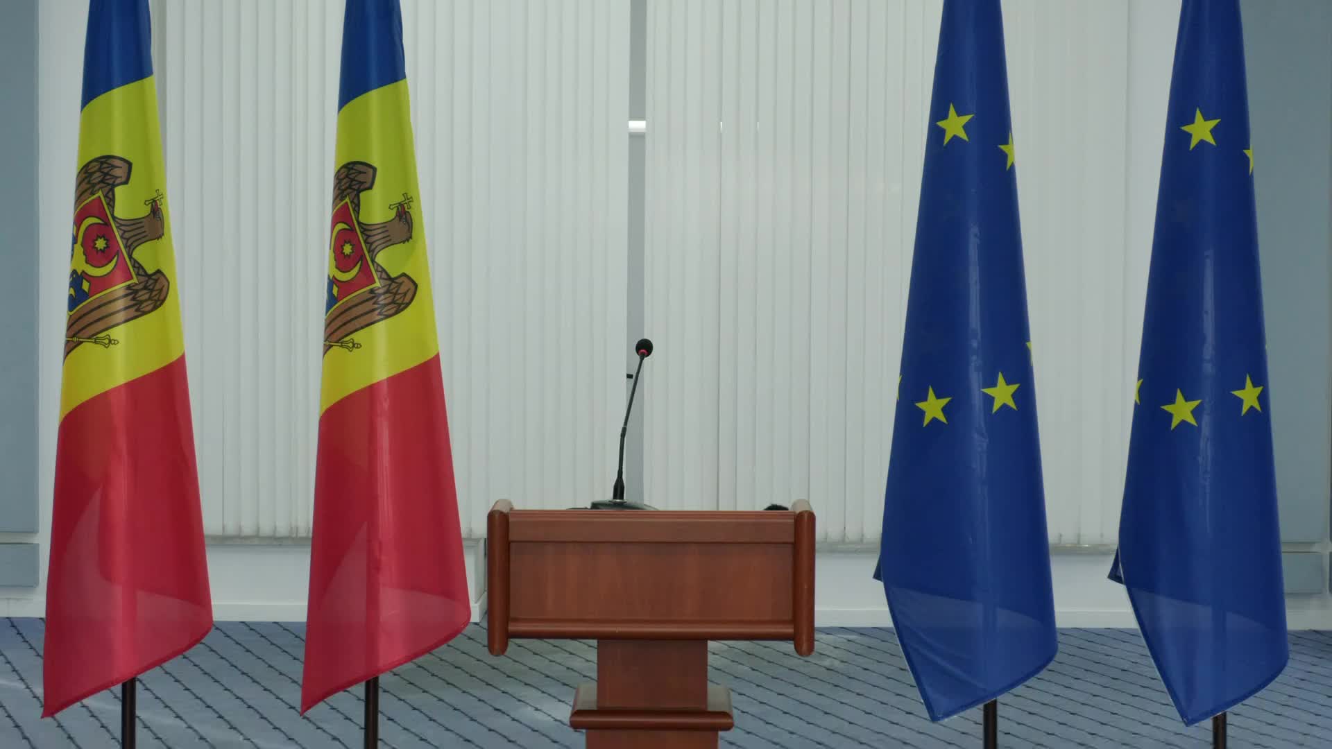 Conferință de presă susținută de ministrul Educației și Cercetării al Republicii Moldova, Dan Perciun, și secretarul de Stat, Valentina Olaru, privind problema supraaglomerării unor școli din municipiul Chișinău