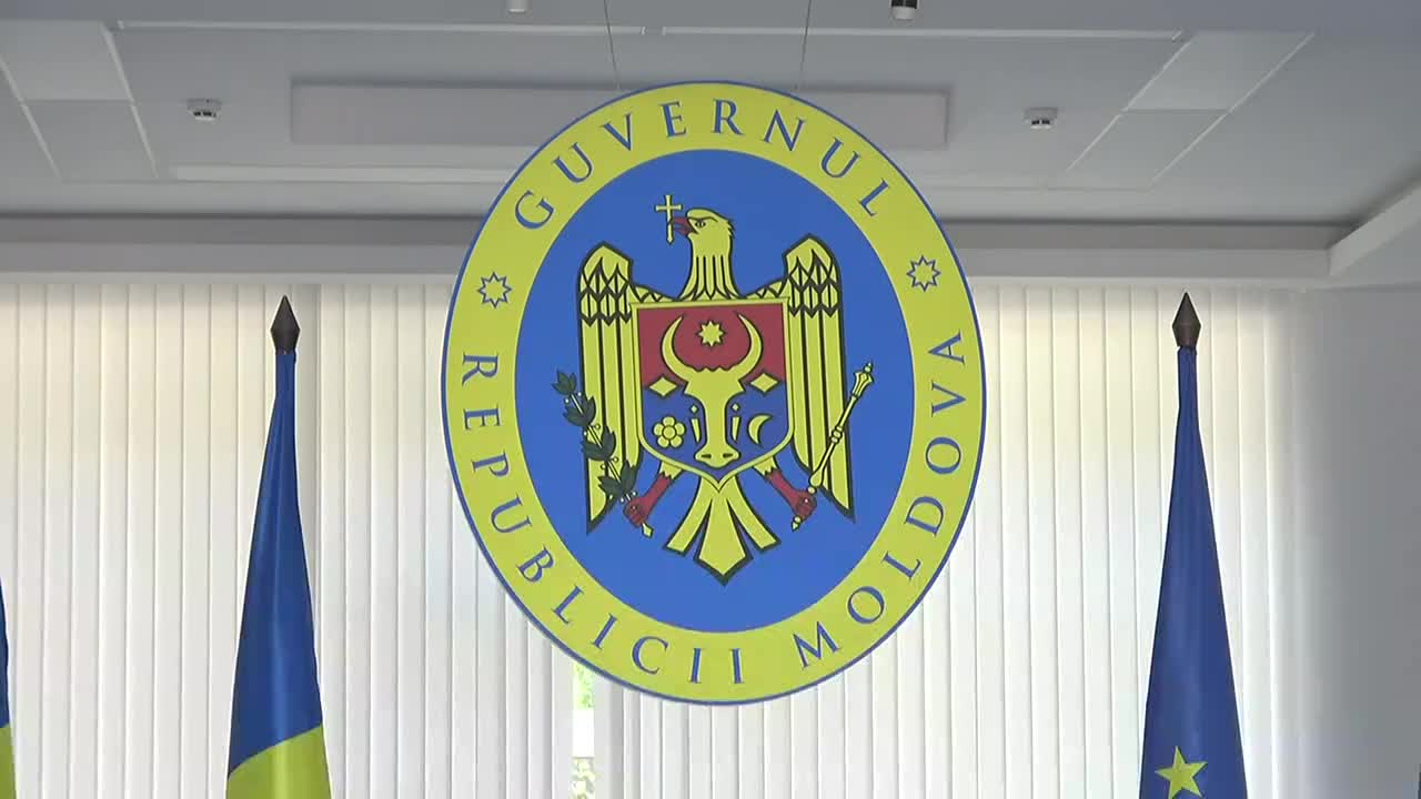 Ceremonia oficială de înmânare a Drapelului de Stat al Republicii Moldova lotului național care va reprezenta țara noastră la Jocurile Mondiale Universitare de Vară (FISU World University Games Summer 2025)