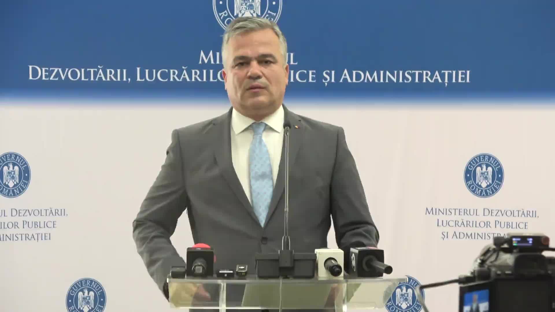 Conferință de presă susținută de ministrul dezvoltării, lucrărilor publice și administrației, Adrian-Ioan Veștea, având ca temă bilanțul activității pe durata mandatului